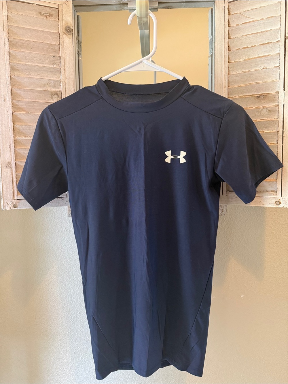Under Armour Boy’s Navy Short-Sleeve HeatGear Performance Shirt
